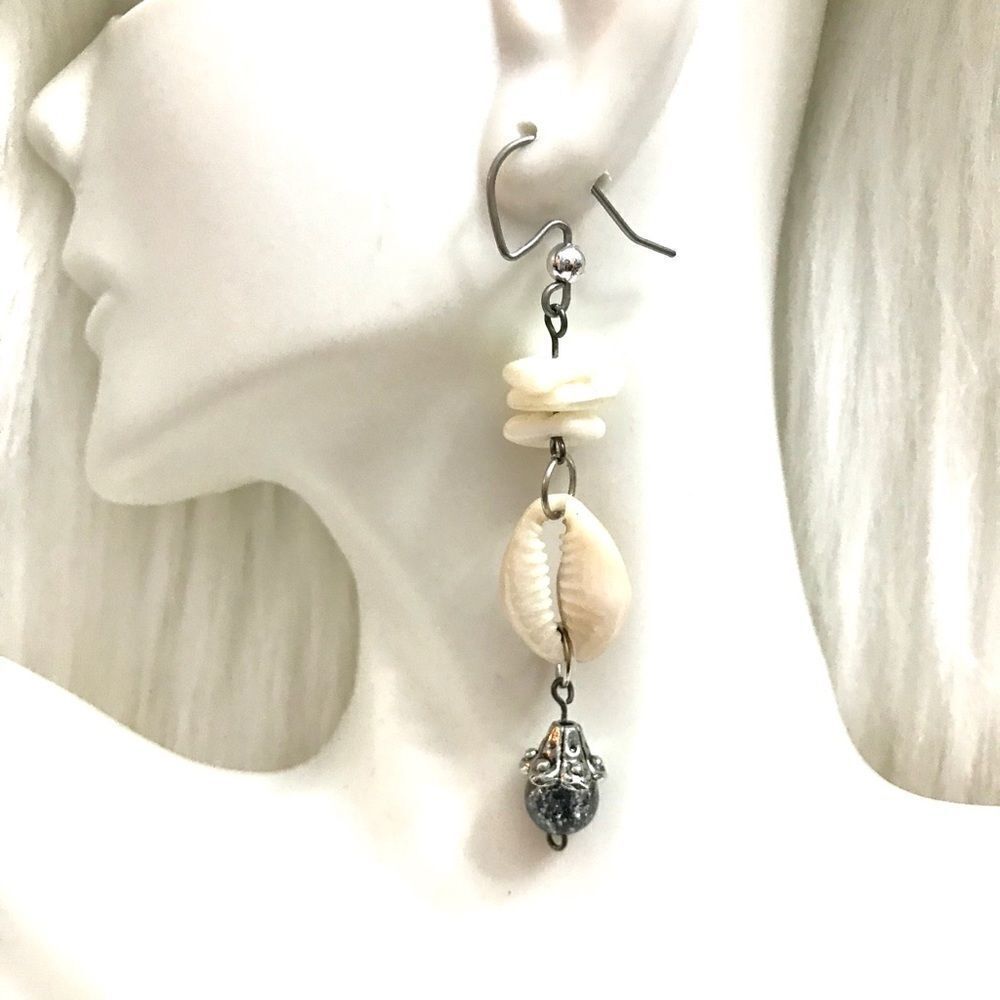 Seashell beaded earrings 